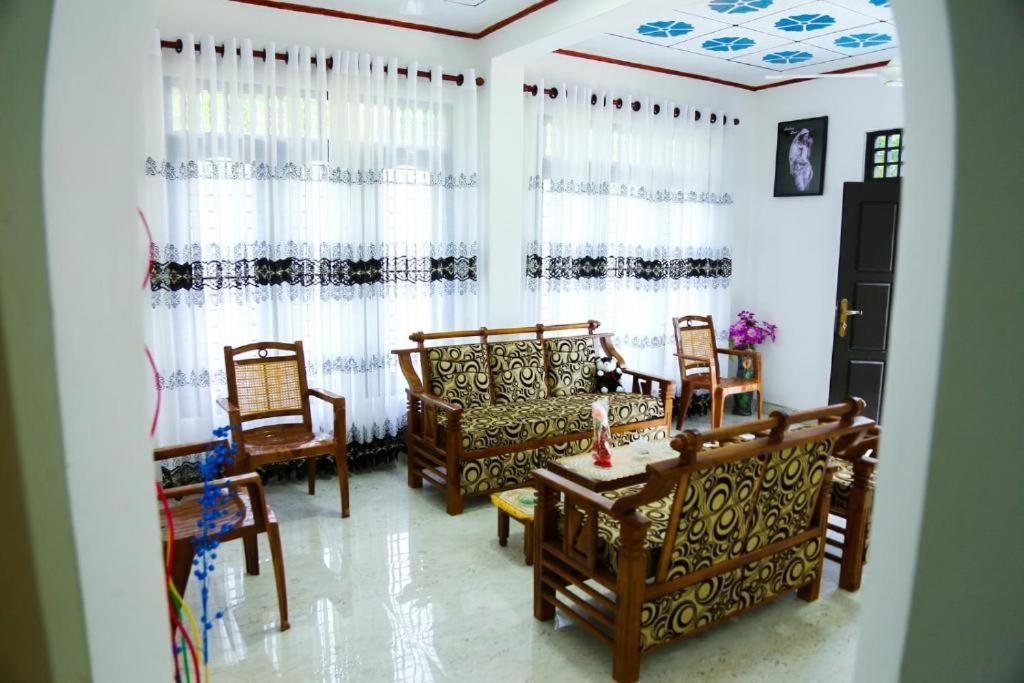 Indusara Villa Bentota Exteriér fotografie