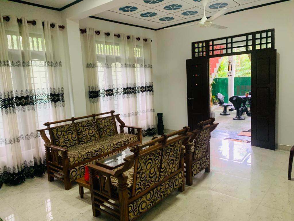 Indusara Villa Bentota Exteriér fotografie